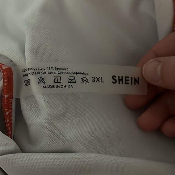 SHEIN 3X bathingsuit top - Picture 4 of 4